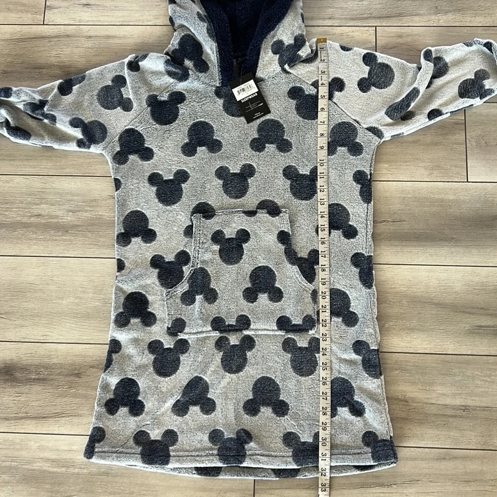 Disney size small hooded pull over robe night shirt - Picture 9 of 9